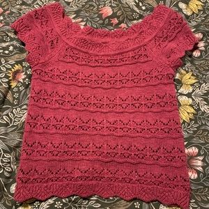 Dark pink-red crochet Abercrombie & Fitch top XS